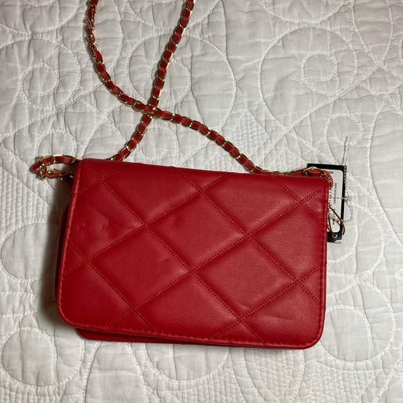 COPY - Bebe cassia flap crossbody purse, red - Picture 5 of 8